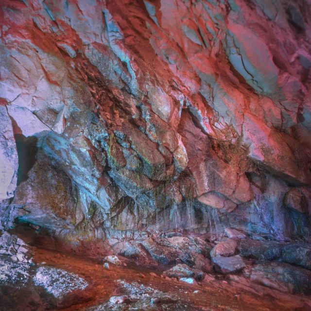 Coral Cave / Aljocha Hamerlynck / 2017