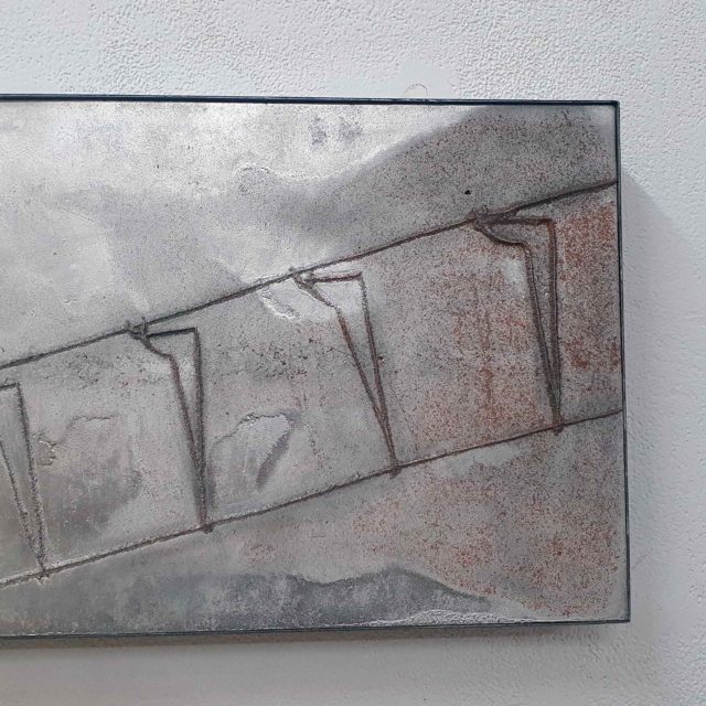 Fils électriques / Prune Perris / 2025